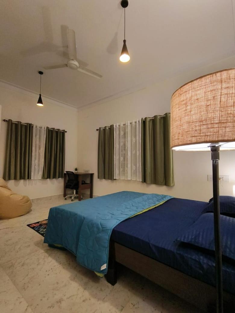 Homestayz Crown Bangalore Exterior photo