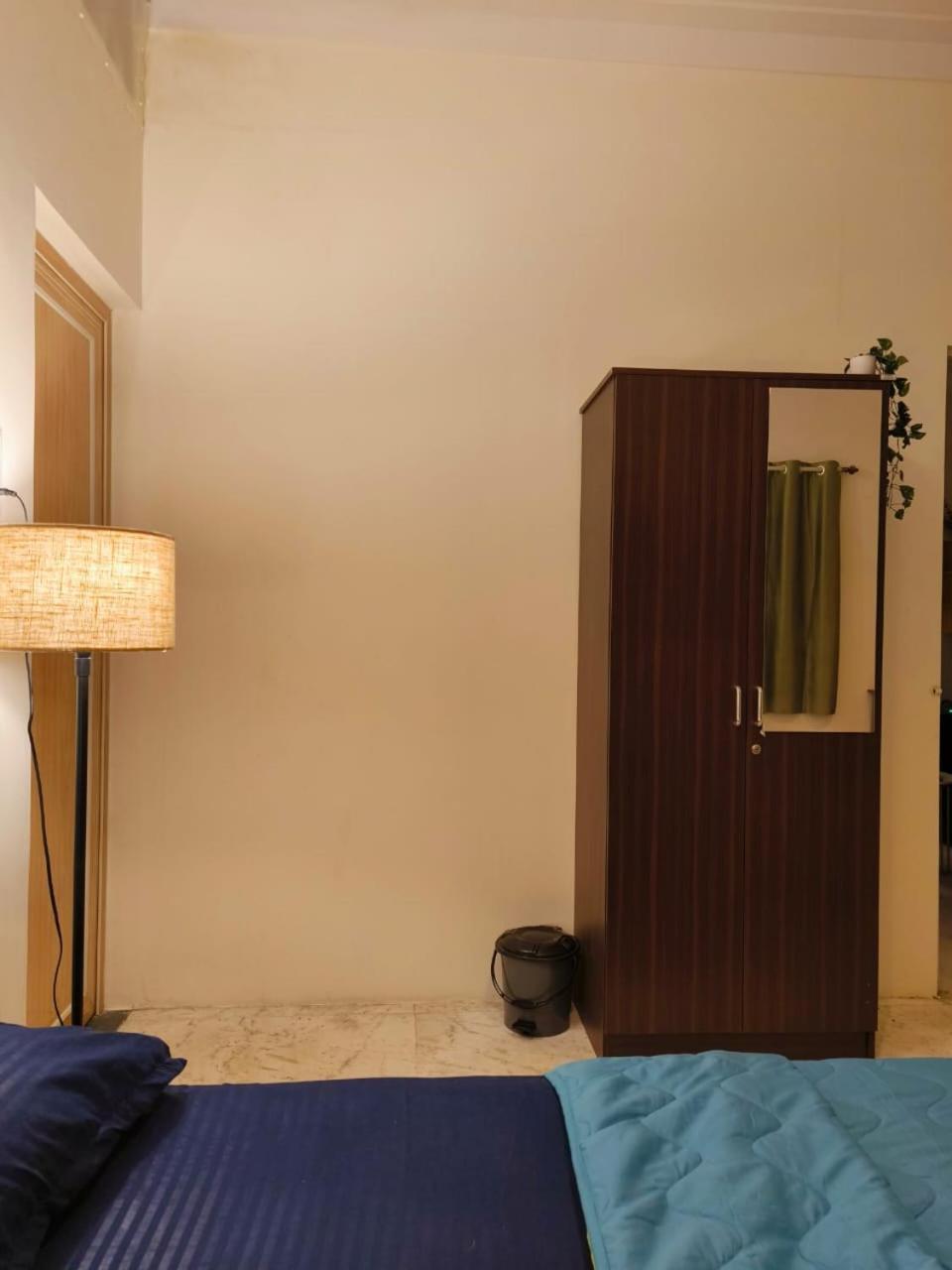 Homestayz Crown Bangalore Room photo